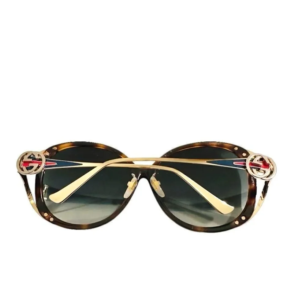 Gucci oversize sunglasses